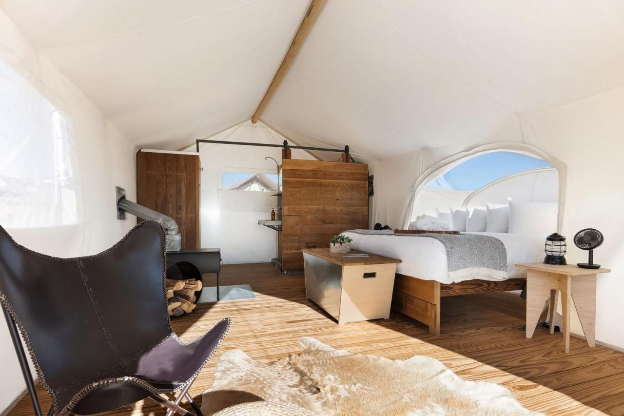 Under Canvas Lake Powell-Grand Staircase Big Water Buitenkant foto